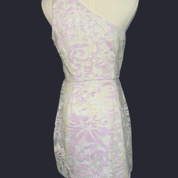 Lucy in the Sky size Medium White one-shoulder dress iridescent sequins in lace - Picture 2 of 3